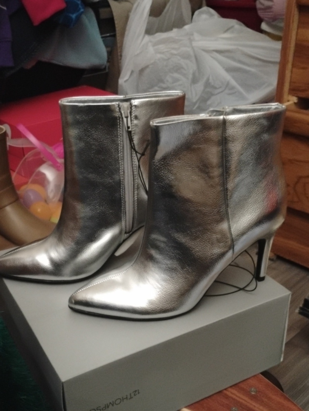 New 12 Thompson Boots